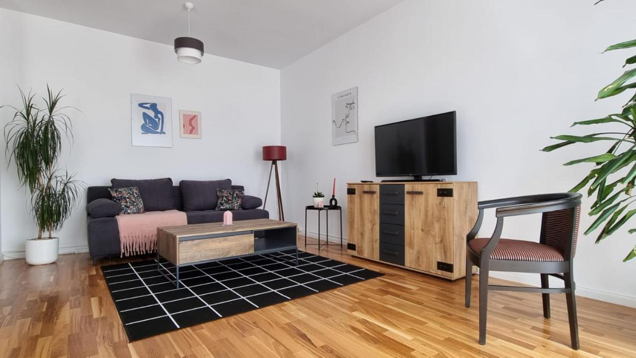Appartement Penthouse Cosmopolit à Braşov Extérieur photo
