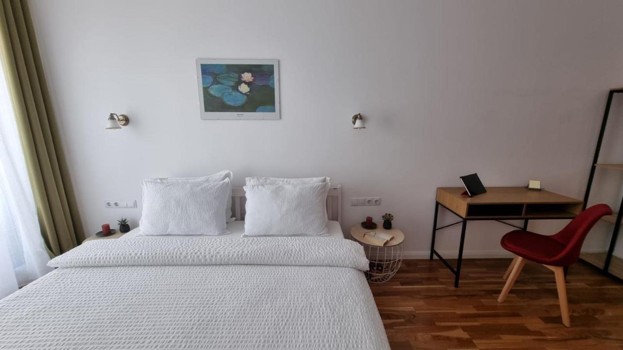 Appartement Penthouse Cosmopolit à Braşov Extérieur photo