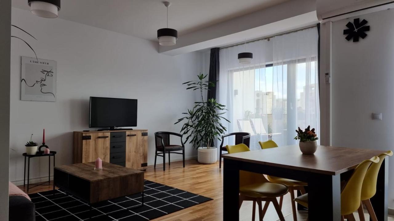 Appartement Penthouse Cosmopolit à Braşov Extérieur photo