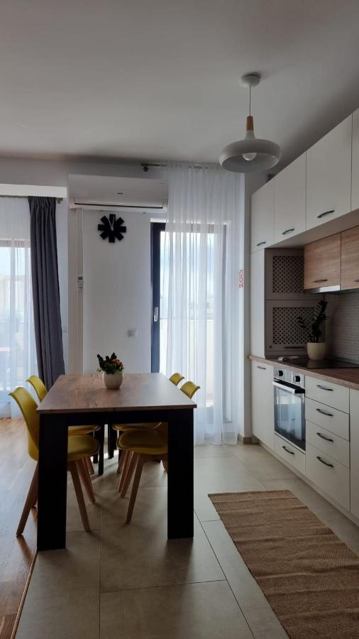 Appartement Penthouse Cosmopolit à Braşov Extérieur photo